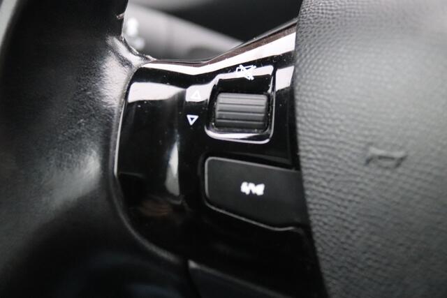 Peugeot 308 1.2 PureTech Allure, Panoramadak, Trekhaak, Automaat