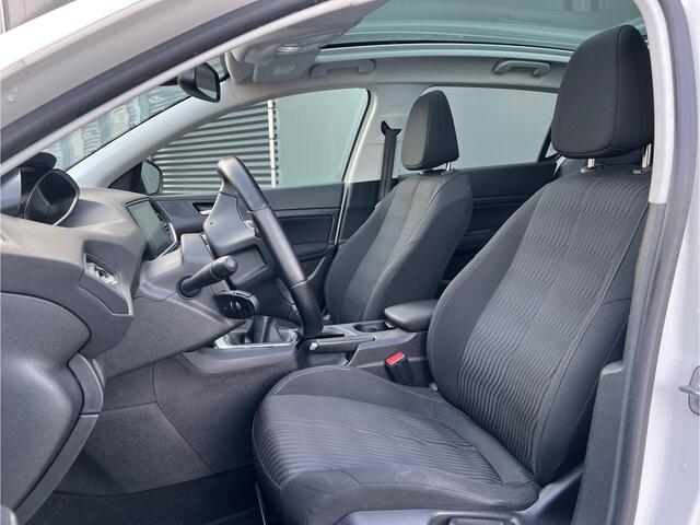 Peugeot 308 BWJ 2016 | 1.2T 110PK Executive | PANO | CLIMA | NAVI | CAMERA A | PRIVACY GLASS | PDC | CRUISE |