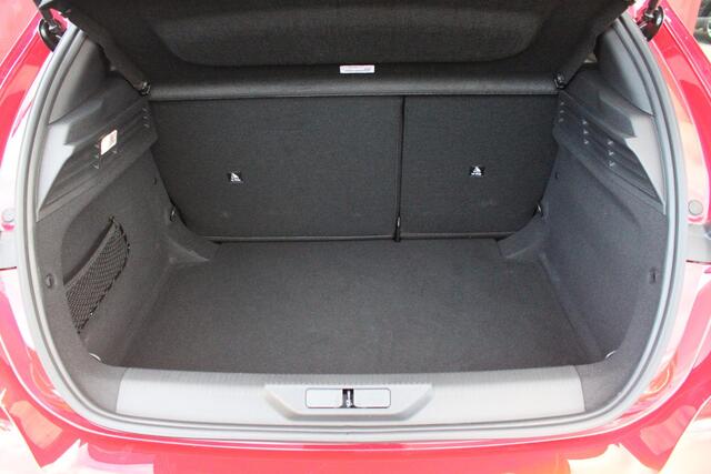 Peugeot 308 1.2 Hybrid 145PK E-DCS6 Allure | KEYLESS ENTRY/START | DRAADLOZE APPLE CARPLAY/ANDROID AUTO | NAVIGATIE | CLIMATE CONTROL | LICHTMETALEN VELGEN 17" | LED KOPLAMPEN | ACHTERUITRIJCAMERAA | ADAPTIVE CRUISE CONTROL | DRAADLOZE TELEFOONLADER |