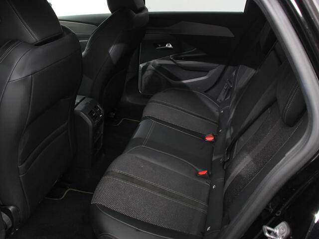 Peugeot 308 1.2 PureTech 130pk Automaat GT SW Climate control Adaptive cruise control Parkeersensoren Achteruitrijcamera Navigatie Voorstoelen verwarmd LED Apple Carplay/ Android Auto