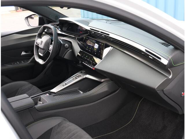 Peugeot 408 1.2 Hybrid 136PK e-DCS6 GT | Alcantara | Adaptive CruiseControl | Schuifdak | Camera | Navigatie |