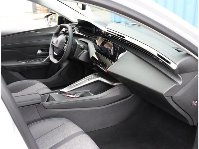 Peugeot 408 1.2 Hybrid 136PK e-DCS6 Allure | AUTOMAAT | AppleCarplay/AndroidAuto | Navigatie | Achteruitrijcamera | Parkeersensoren | FULL LED | Keyless Entry/Start | Adaptieve Cruise Control | Privacy Glass |