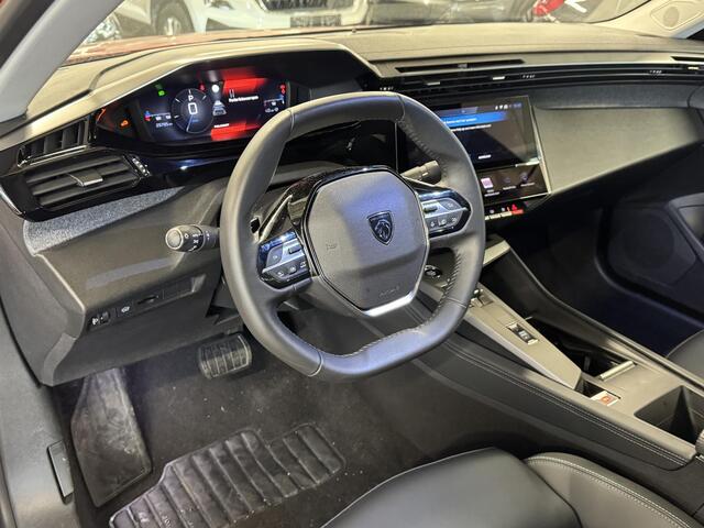 Peugeot 408 1.2 PureTech Allure 130pk Automaat | Navigatie | Climate Control | Digitaal Dashboard| ParkeerSensoren | Apple Carplay/Android Auto | LED Verlichting | Keyless entry ( Vestiging - Vianen Tel: 0347-371248 )