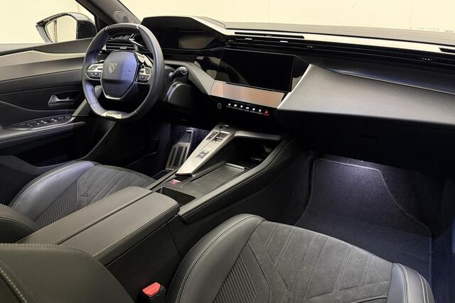 Peugeot 408 1.2 Hybrid 136 e-DCS6 GT 8-Traps Automaat | Camera | Handsfree Achterklep | Stuurverwarming | Navigatie | Climate Control | Cruise Control | 1e eigenaar