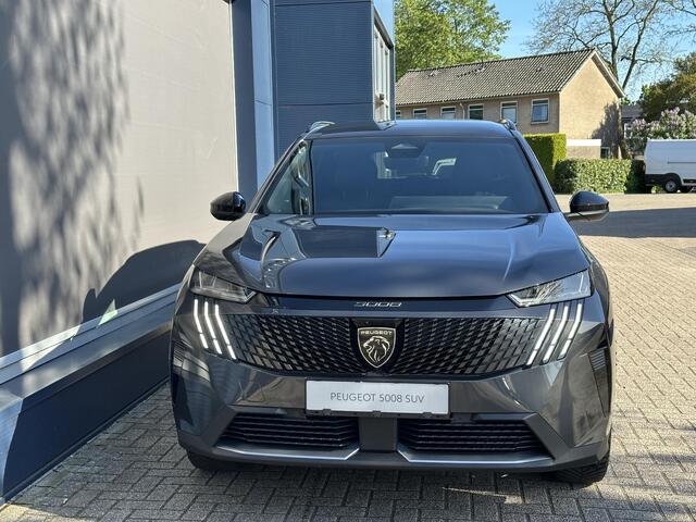 Peugeot 5008 1.2 Hybrid 145 Allure | Demo van 2025 | Afneembare Trekhaak | AGR Stoelen | Pack Vision | 360-graden Camera | Adaptieve Cruise Control | Full-LED Koplampen | 7-Persoons | Stoelverwarming | Pack Navigatie | All Season Banden.