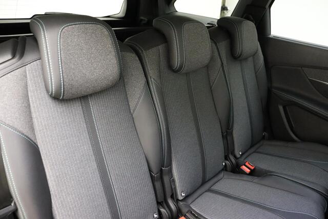 Peugeot 5008 1.2 PureTech 130pk Allure Pack Business | Verwarmde voorstoelen |Trekhaak afneembaar | Navigatie | Apple Carplay/Android Auto