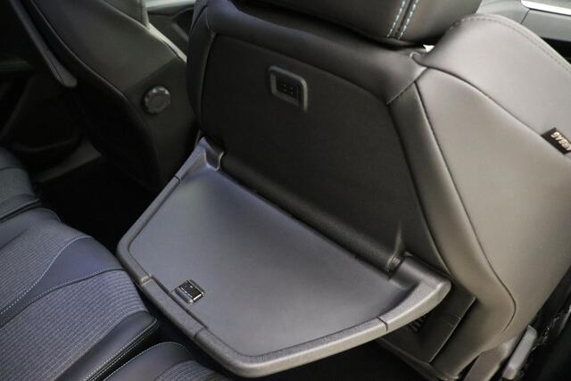 Peugeot 5008 1.2 PureTech 130pk Allure Pack Business | Verwarmde voorstoelen |Trekhaak afneembaar | Navigatie | Apple Carplay/Android Auto