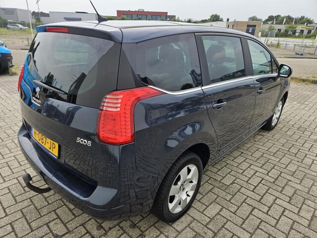 Peugeot 5008 1.2 PureT. Style 5p.