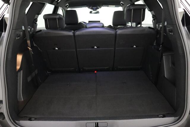 Peugeot 5008 1.2 PureTech Allure Pack Business AUTOMAAT | 7-Zits | Adaptief Cruise Control | Parkeer Camera Achter | Climate Control | Parkeer Sensoren Rondom | Navigatie |