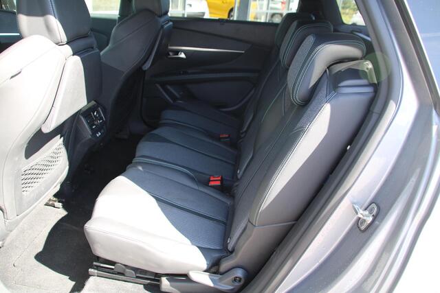Peugeot 5008 1.2 PureTech Allure Pack NAVIGATIE - PARKEERHULP VOOR+ACHTER - 7 ZITPLAATSEN
