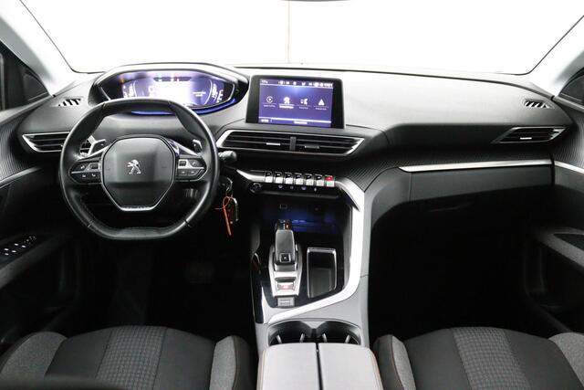 Peugeot 5008 1.2 PureTech*NAVI*CAM*HAAK*CRUISE*ECC*CARPLAY*7PER