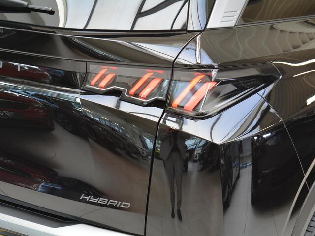 Peugeot 5008 1.2 Hybrid 145 Allure