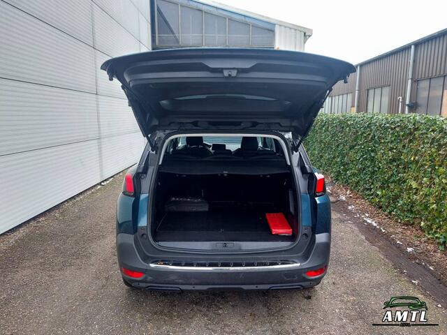 Peugeot 5008 - 1.2 PureTech Crossway