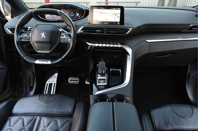 Peugeot 5008 1.2 PureTech GT-Line Avantage O.a: Leder, Camera, Stoelverw, Massage, PDC, Etc. All-in prijs!