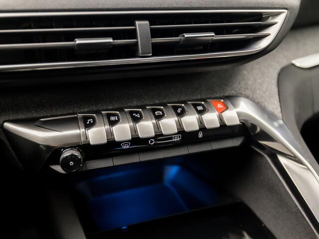 Peugeot 5008 1.2 PureTech Allure Sport 7 Persoons (APPLE CARPLAY, GROOT NAVI, 360 CAMERA, LEDER, SPORTSTOELEN, TREKHAAK, KEYLESS, CRUISE, DAB+, NIEUWSTAAT)