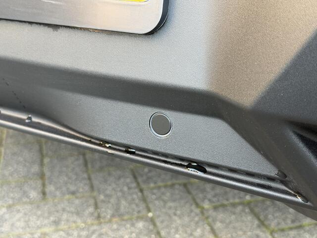 Peugeot 5008 GT 1.2 Hybrid 136PK e-DCS6 Automaat Navigatie, Achteruitrijcamera, Keyless, Elektrische Kofferklep, Stoelverwarming, Stuurwielverwarming