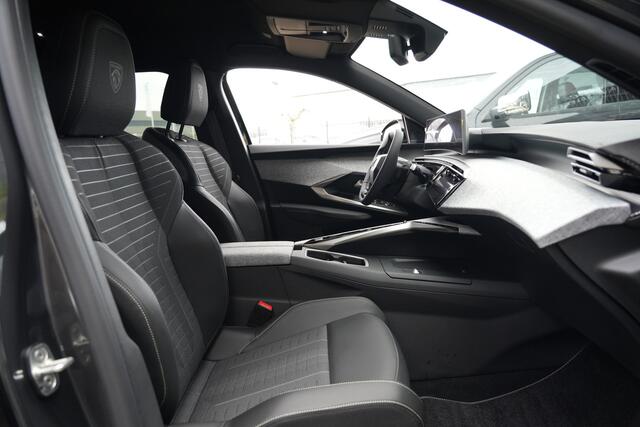 Peugeot 5008 1.2 Hybrid 145 GT 7p 145pk Navigatie/360Camera/Stoelverwarming