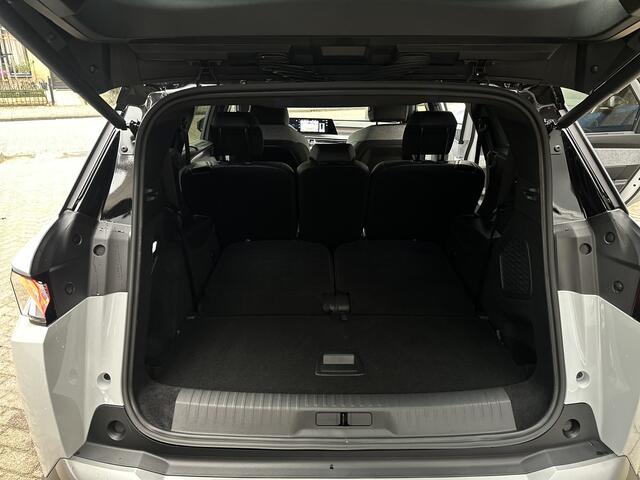 Peugeot 5008 1.2 Hybrid 145 GT Automaat/7 Persoons/Stoel+stuur verwarming.