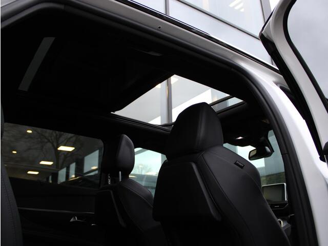 Peugeot 5008 1.6 PureTech GT-Line Automaat | Navi / Panoramadak / Leder / Focal