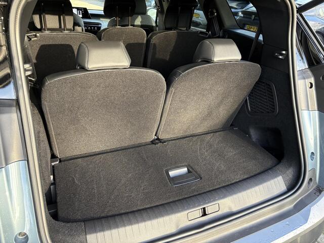 Peugeot 5008 1.2 Hybrid 145 GT | Stoel- & Stuurverwarming | Achteruitrijcamera | Elektr. achterklep | 7 Persoons | Keyless Entry | LED koplampen