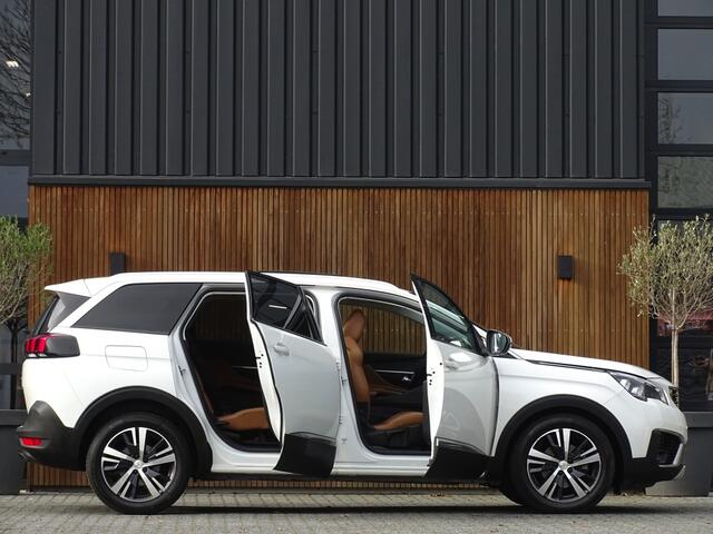 Peugeot 5008 1.6 e-THP 165PK automaat / BL. Premium / leder / LED *NAP*