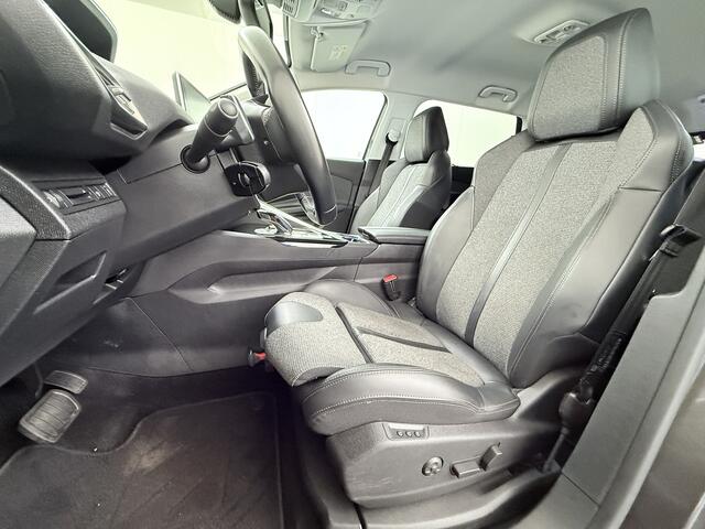 Peugeot 5008 1.2T 131PK Automaat 7-Persoons Navi Ecc Memory Apple Carplay Android Auto Cruise Control DAB+ Pdc Allure Lmv 19" Led Privacy Glas DAB+ Bluetooth Verkeersbord detectie Origineel Nederlandse Auto