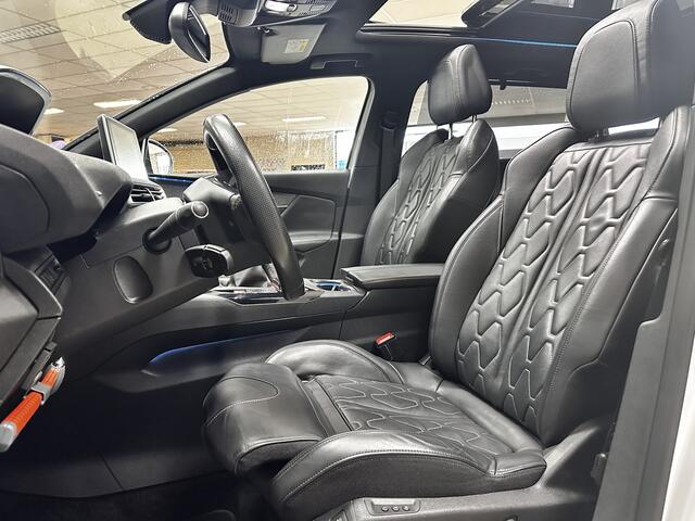 Peugeot 5008 1.2 PureTech GT-Line/ 7-PERSOONS!/ Trekhaak/ Virtual-Cockpit/ Keyless/ VOL LEDER/ LED Koplampen/ Apple + Android/ Lane-Assist./ Stoelverw./ Grootlicht Assist./ 19'' LMV/ Camera/ Zwarte-Hemel/ Elek. stoel(en) + Mem