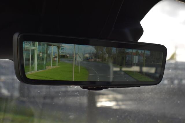 Peugeot BOXER 2.2 BlueHDi 140 S&S L2H2 3.3t Nieuwe bus zonder bpm 2 x snel leverbaar L2H2 / achteruitrijcamera verzwaard verenpakket, pakket City plus