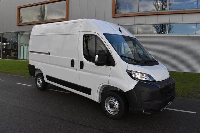 Peugeot BOXER 2.2 BlueHDi 140 S&S L2H2 3.3t Nieuwe bus zonder bpm 2 x snel leverbaar L2H2 / achteruitrijcamera verzwaard verenpakket, pakket City plus