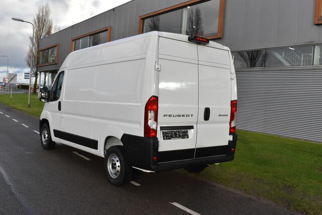 Peugeot BOXER 2.2 BlueHDi 140 S&S L2H2 3.3t Nieuwe bussen zonder bpm L2H2/ achteruitrijcamera verzwaard verenpakket, pakket City plus