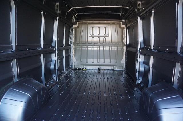 Peugeot BOXER 35+ Heavy 2.2HDI 180PK EAT8 Automaat L3H2 10" Navi, Climate. Camera, Cruise 270º Deur!! NR. A617*