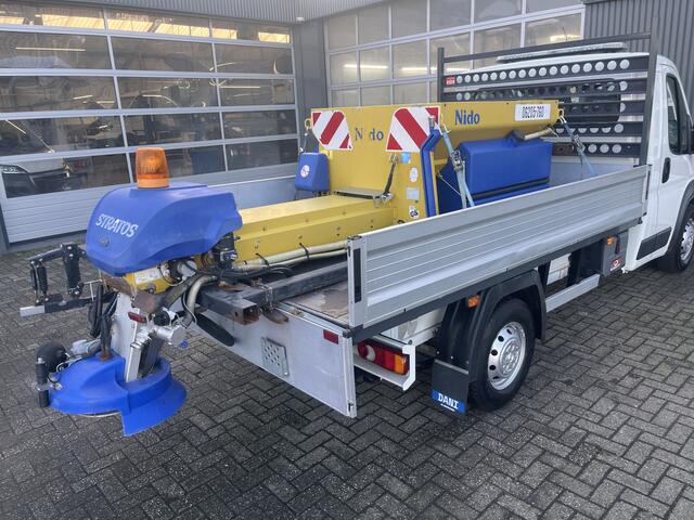 Peugeot BOXER 2.2 HDI Winterdienst Zoutstrooier Nido Open laadbak Airco Trekhaak Open laadbak Nido aansluiting voor Nido zoutstrooier 1e eigenaar Euro 5 Airco Trekhaak pick-up p-up Sneeuw ploeg Sneeuwborstel