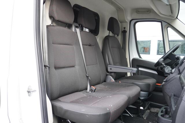 Peugeot BOXER 2.2 BlueHDi L3H2 140PK EURO 6 - Airco - Cruise - PDC - ¤ 19.950,- Excl.