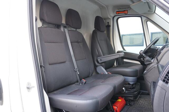 Peugeot BOXER 2.2 BlueHDi 120PK 2x Schuifdeur L2H2 EURO 6 - Airco - Navi - Cruise - Camera - ¤ 15.950,-