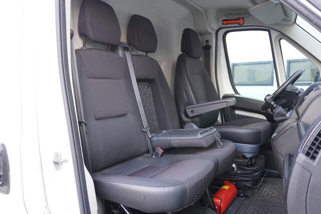 Peugeot BOXER 2.2 BlueHDi 120PK 2x Schuifdeur L2H2 EURO 6 - Airco - Navi - Cruise - Camera - ¤ 15.950,-