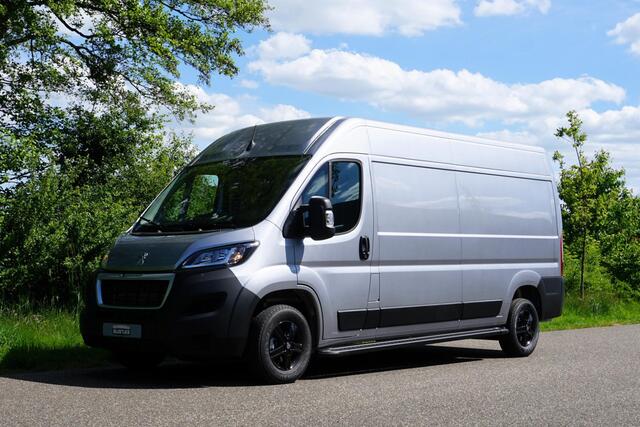 Peugeot BOXER 2.2 BlueHDi 140 L3H2 3.5t BPM voordeel |Nieuw |Airco |Carplay |Cruise |Camera |Parkeersensoren |3500 KG |140 pk |Metallic |Android auto |Bluetooth |Elektrisch verstelbare ramen en spiegels