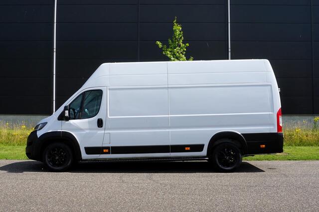 Peugeot BOXER 2.2 BlueHDi 140 L4H3 Zwaar 3.5t |Topstaat |EURO6D |1e eigenaar |Betimmering |Camera |Cruise |Navi |Climate |Lederen stuur |Carplay |Bluetooth |3500 KG |Heavy