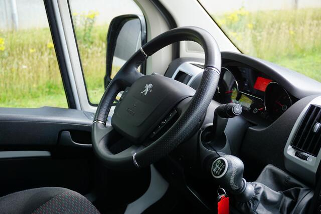 Peugeot BOXER 2.2 BlueHDi 140 L4H3 Zwaar 3.5t |Topstaat |EURO6D |1e eigenaar |Betimmering |Camera |Cruise |Navi |Climate |Lederen stuur |Carplay |Bluetooth |3500 KG |Heavy