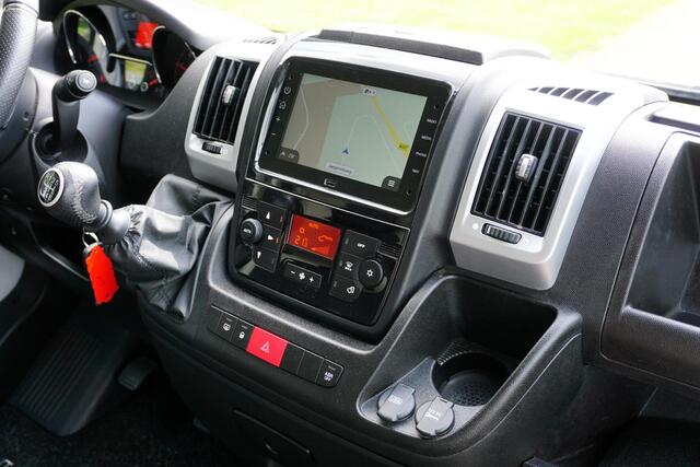 Peugeot BOXER 2.2 BlueHDi 140 L4H3 Zwaar 3.5t |Topstaat |EURO6D |1e eigenaar |Betimmering |Camera |Cruise |Navi |Climate |Lederen stuur |Carplay |Bluetooth |3500 KG |Heavy