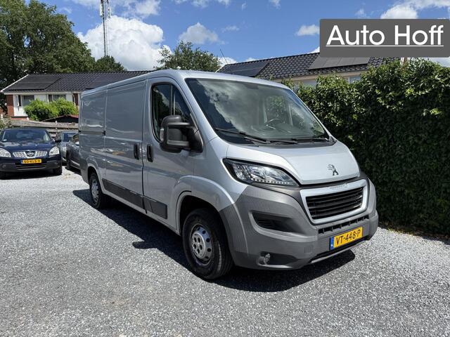Peugeot BOXER 330 2.2 HDI L2H1 XT | Airco | Cruise Control | Trekhaak | Camera | 3 Zits | Nieuwe APK