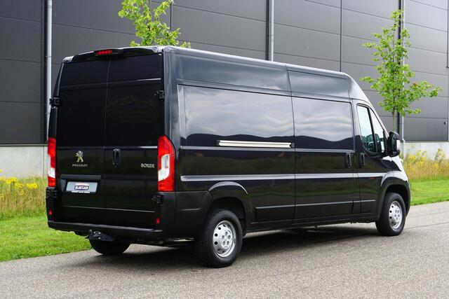 Peugeot BOXER 2.2 BlueHDi 165 L3H2 3.5t In Topstaat |165 pk |Metallic |1e eigenaar |3500 KG |EURO6D |Camera |Cruise |Navi |Clima |Trekhaak |Geveerde stoel |Betimmering |Carplay
