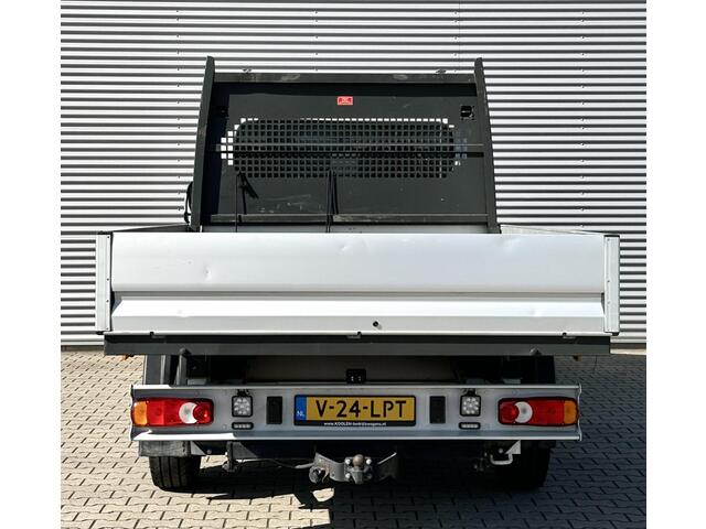 Peugeot BOXER Open laadbak 2.2 165PK L4 DC Dubbele cabine Peugeot Boxer Open laadbak 2.2 BlueHDi 165 L4 Zwaar DC 3.5t