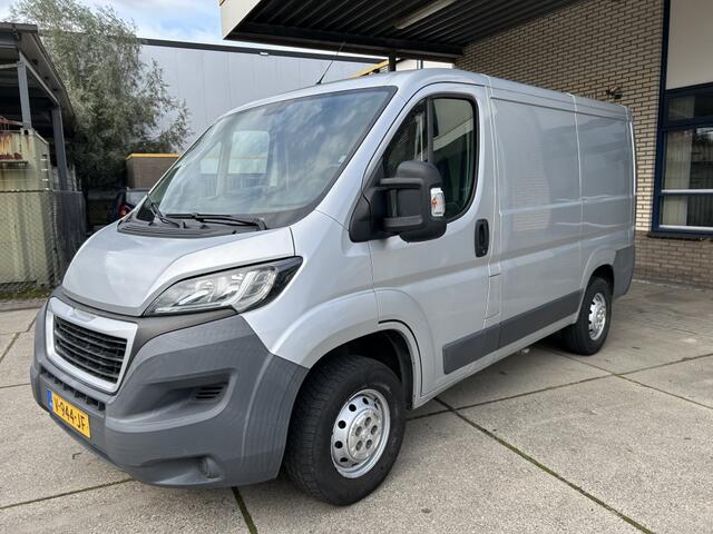 Peugeot BOXER 330 2.0 HDI L1H1 ZILVER NAVI