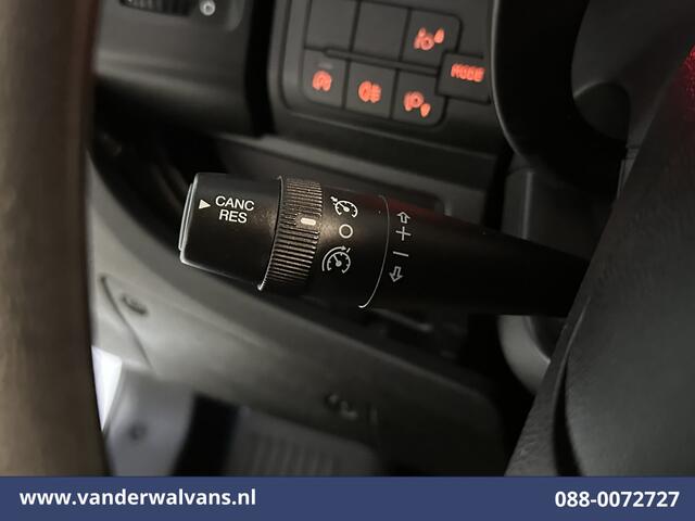 Peugeot BOXER 2.2 BlueHDi 141pk Bakwagen Laadklep Euro6 Airco | Cruisecontrol Bijrijdersbank