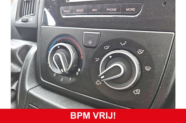 Peugeot BOXER 330 2.2 BlueHDi 120 L2H2 Premium avi Airco NAP Trekhaak 120Pk Euro6!