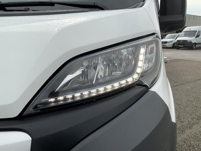 Peugeot BOXER 330 2.2 HDI L2H2 Première Airco Cruise Camera side Bar Trekhaak 2500 kg Euro 5