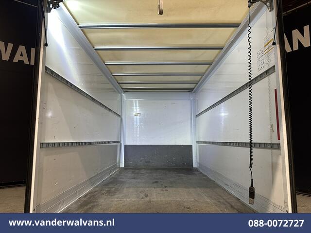 Peugeot BOXER 2.2 BlueHDi 141pk Bakwagen Laadklep Euro6 Airco | Cruisecontrol | 985kg laadvermogen Bijrijdersbank