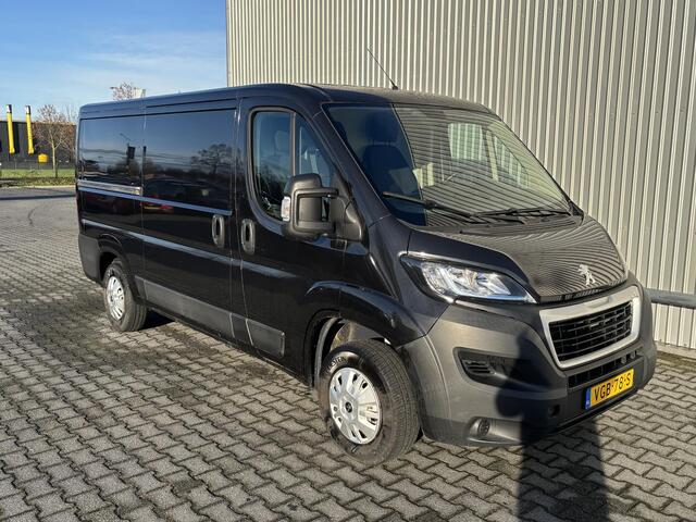 Peugeot BOXER 330 2.2 BlueHDi 140 L2H1*A/C*CRUISE*NAVI*HAAK*3PER