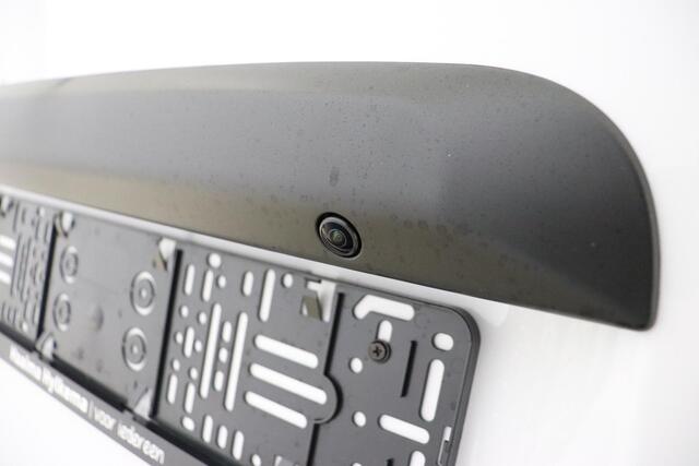 Peugeot EXPERT 2.0 BlueHDi S&S L3 DC 180 PK Automaat | Dubbele cabine | UIT VOORRAAD LEVERBAAR | LEVERING 2024 | Climate Control | Stuurverwarming | Betimmering | Apple Carplay | Navigatie | Camera | LM Velgen