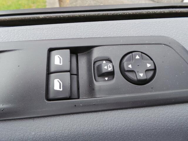 Peugeot EXPERT 1.5 BlueHDI 102pk met LIFT Long Premium Airco,Cruise,Pdc,Dodehoek,Enz